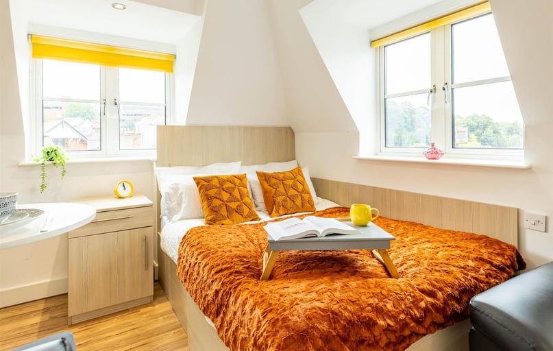 Lower North Street, City Centre, Exeter - Image 1